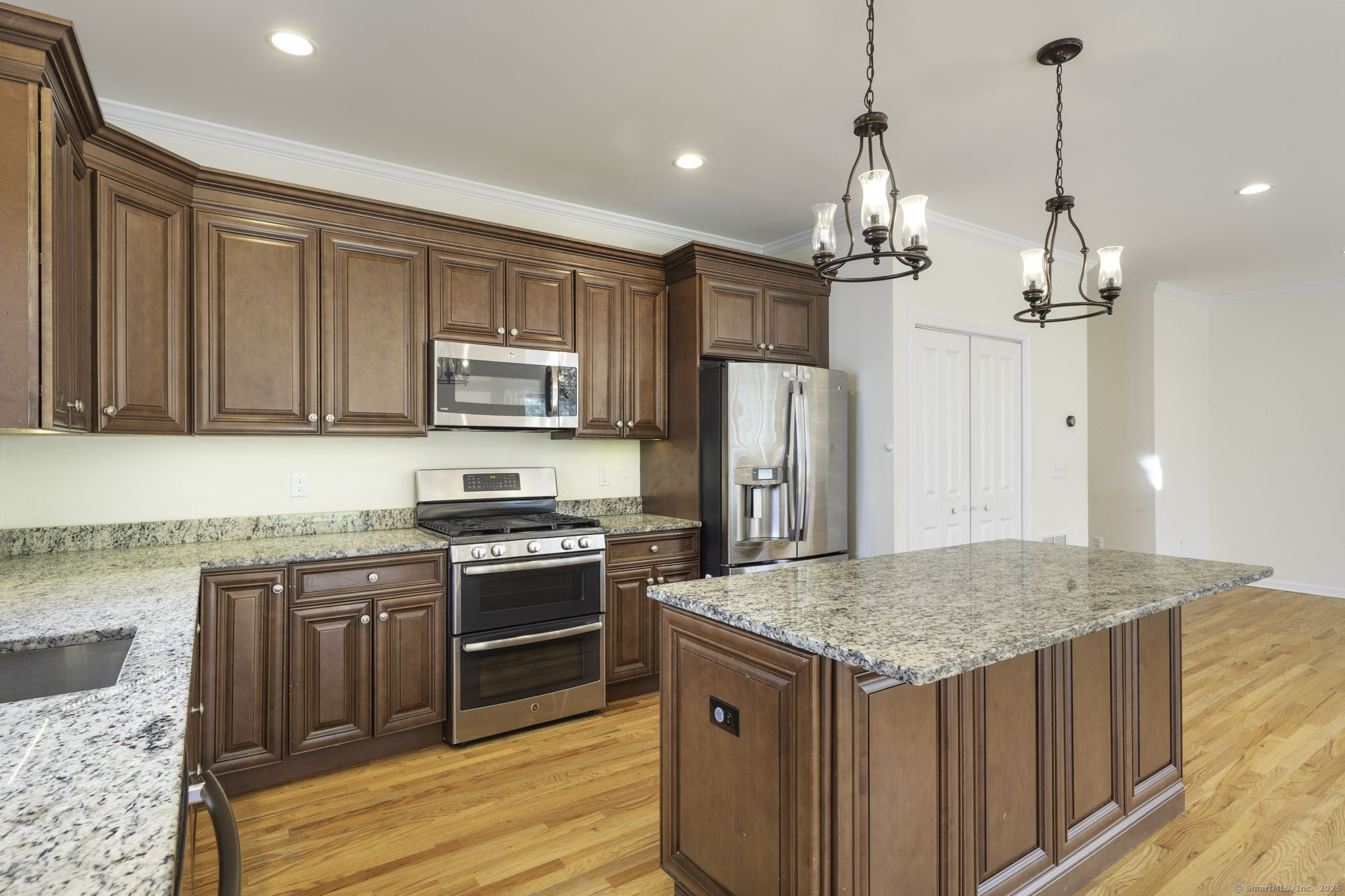 51 Lexington Gardens #51, North Haven, Connecticut image 6