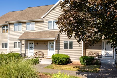 Photo of 69 Sunrise Circle #69, Newington, CT 06111 (MLS # 24125217)