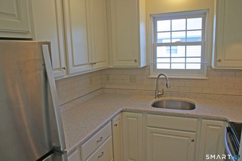 Tiny photo for 53 Brushy Plain Road #3F, Branford, CT 06405 (MLS # 24154128)