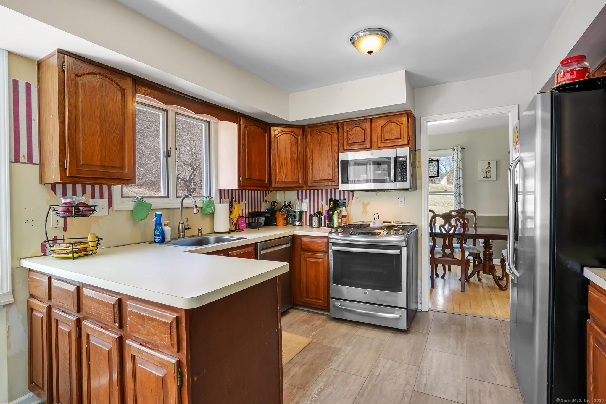 22 Deer Run Drive, Seymour, Connecticut image 7