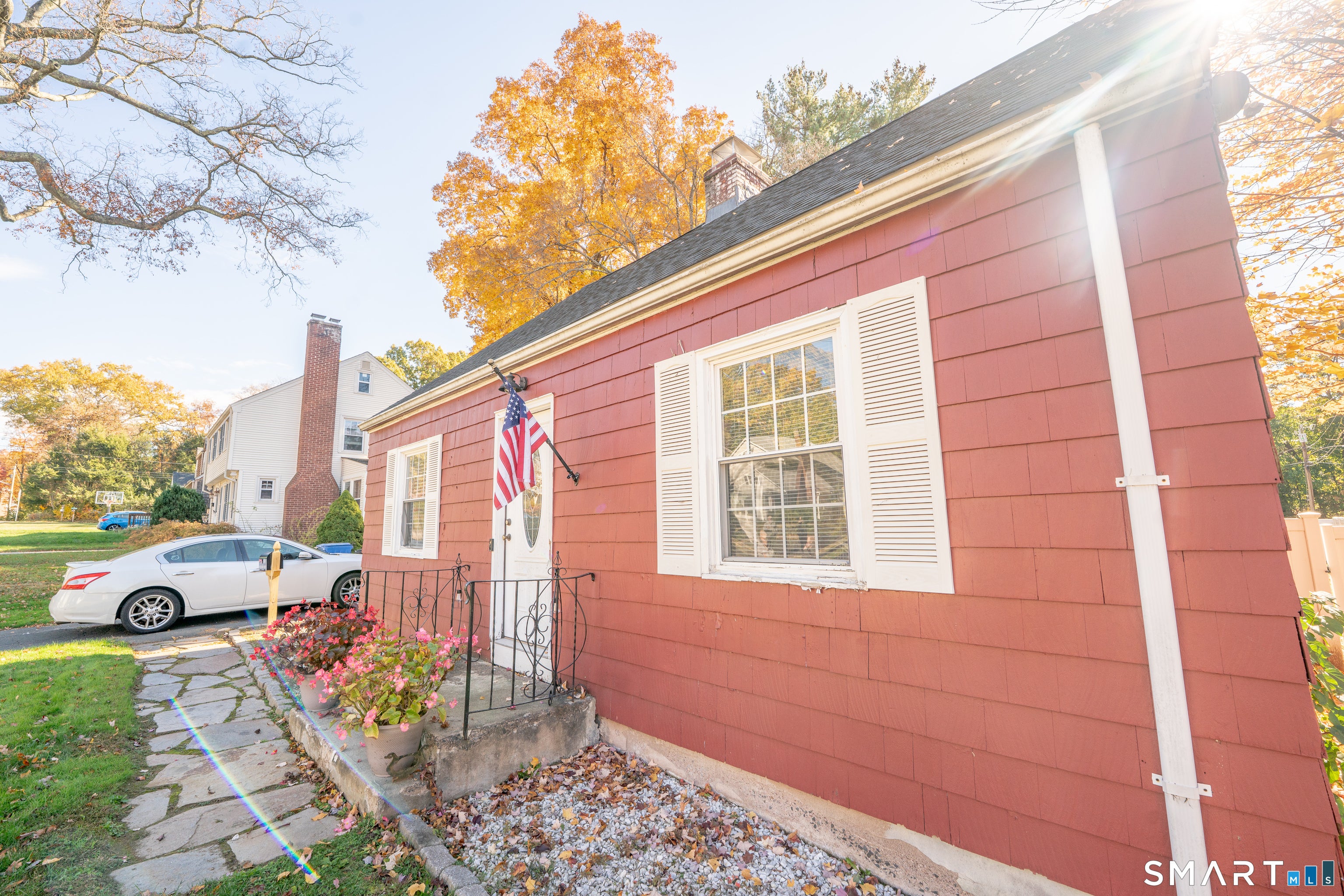 140 Hollister Street
