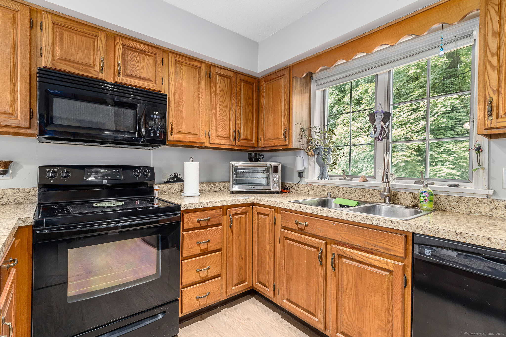 10 Bittersweet Ridge #10, Middlefield, Connecticut image 10