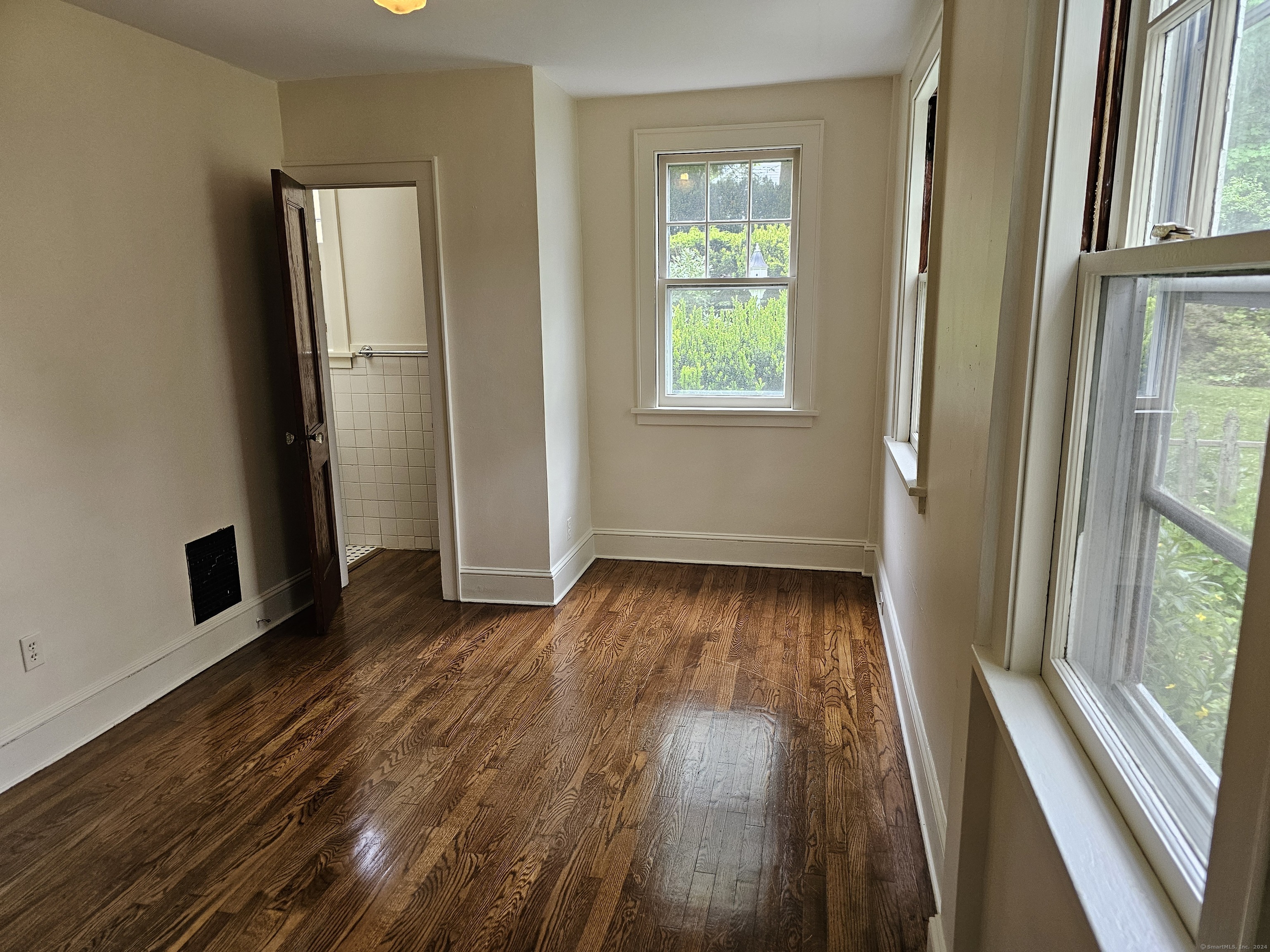 17 Pleasant Street