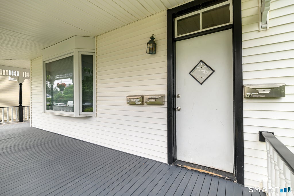 Photo of 18 Elm Tree Place #2nd floor, Stamford, CT 06906 (MLS # 24207920)