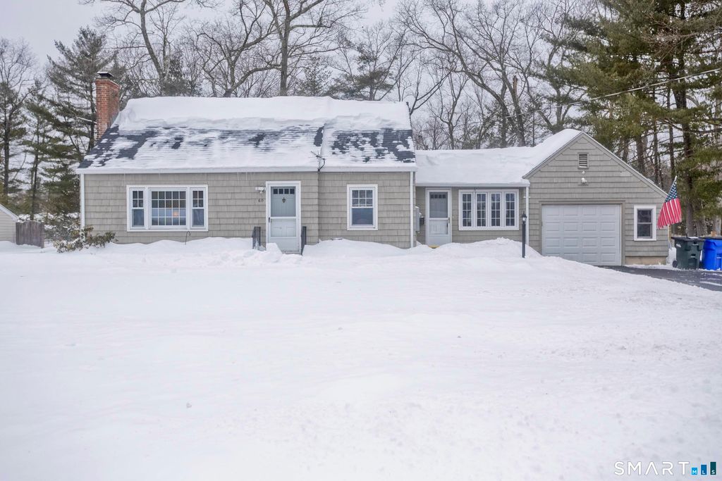 Photo of 60 Barry Lane, Simsbury, CT 06070 (MLS # 24145865)