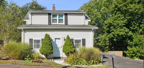 Photo of 4 Bellview Road, Branford, CT 06405 (MLS # 24120732)