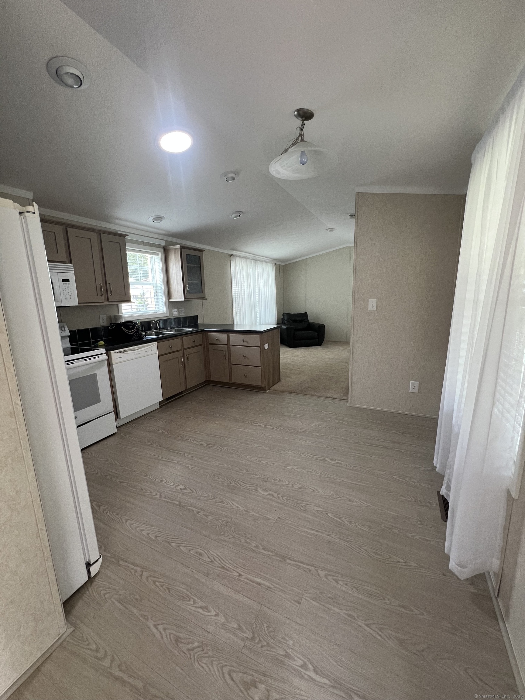 51 Linden Avenue North