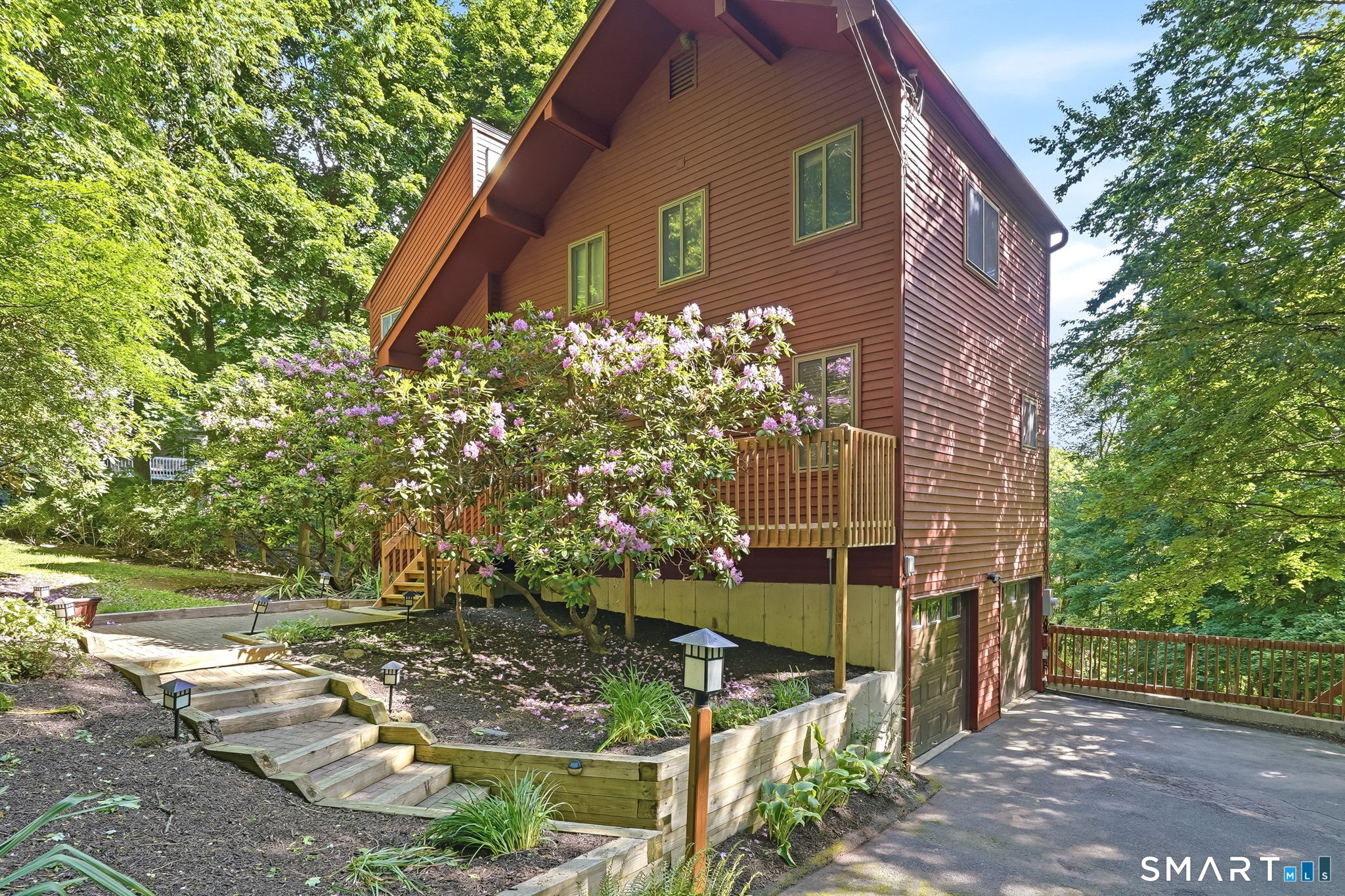 136 Hoyts Hill