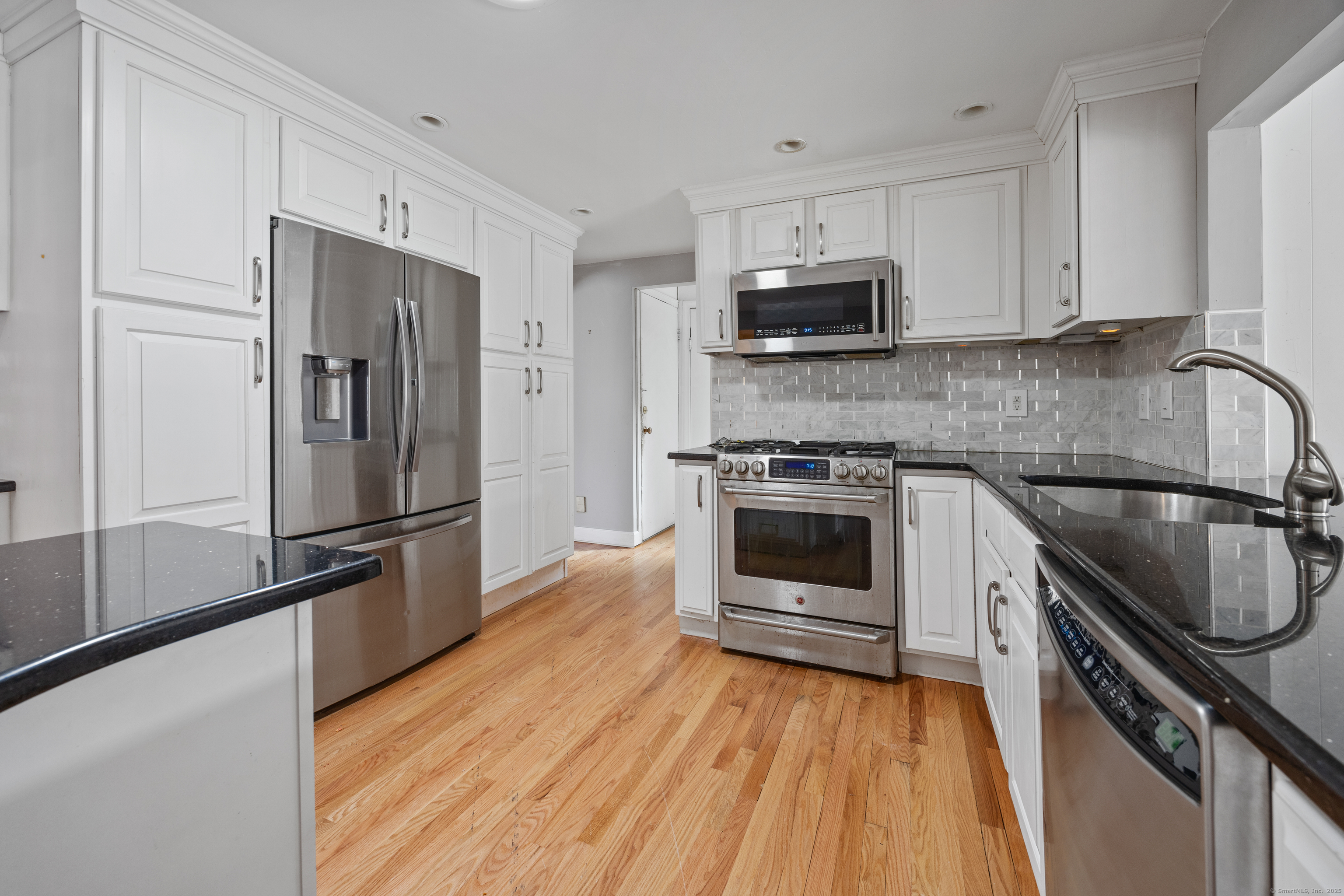 16 Bermuda Road, Wethersfield, Connecticut image 18