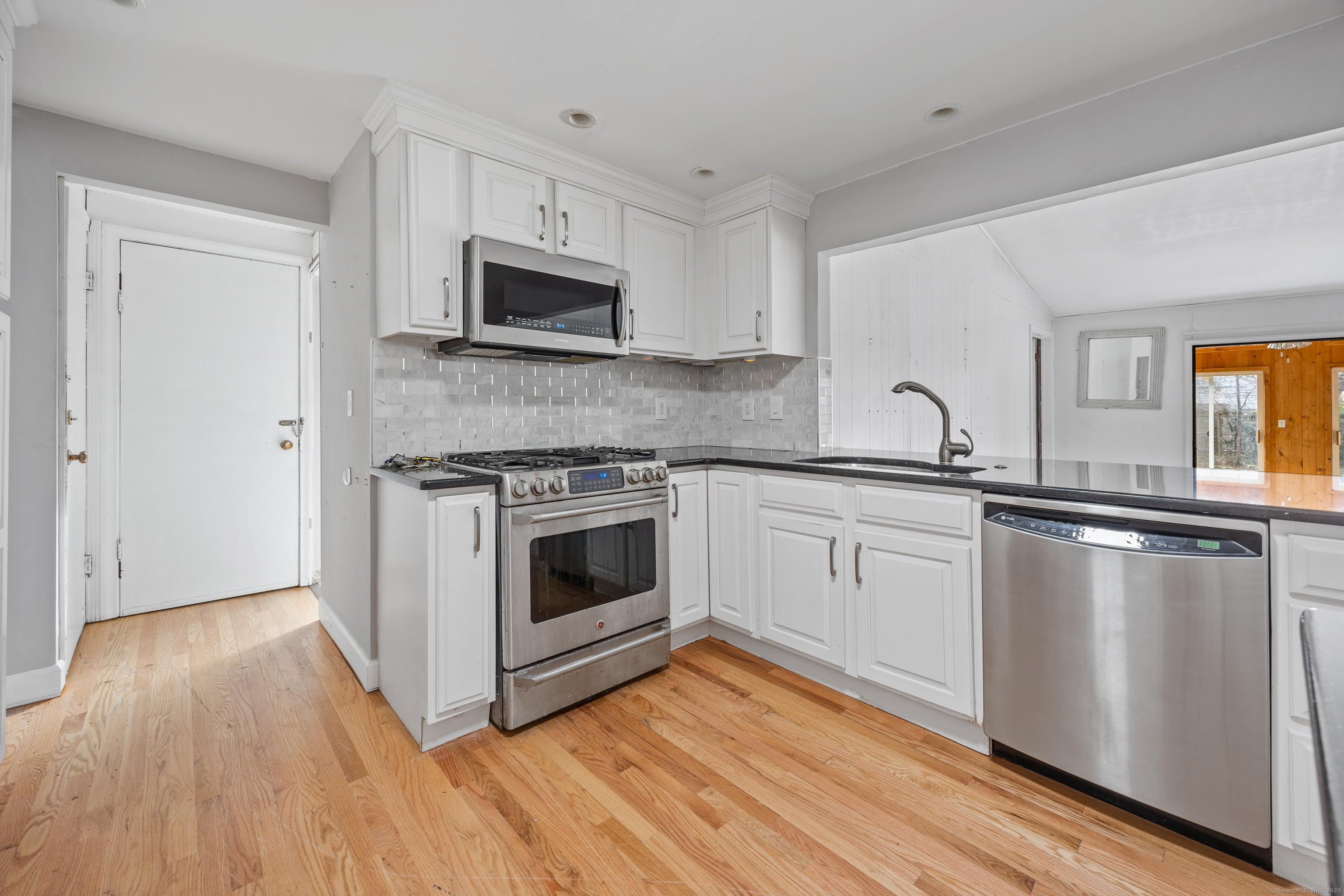 16 Bermuda Road, Wethersfield, Connecticut image 19
