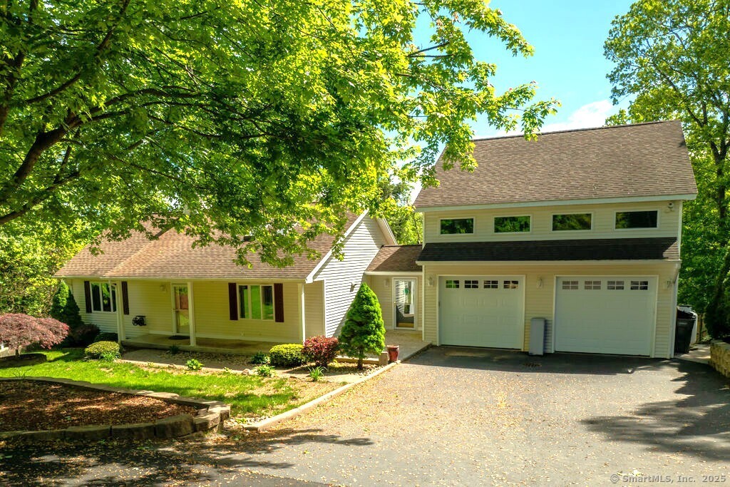 2 Topsfield Road