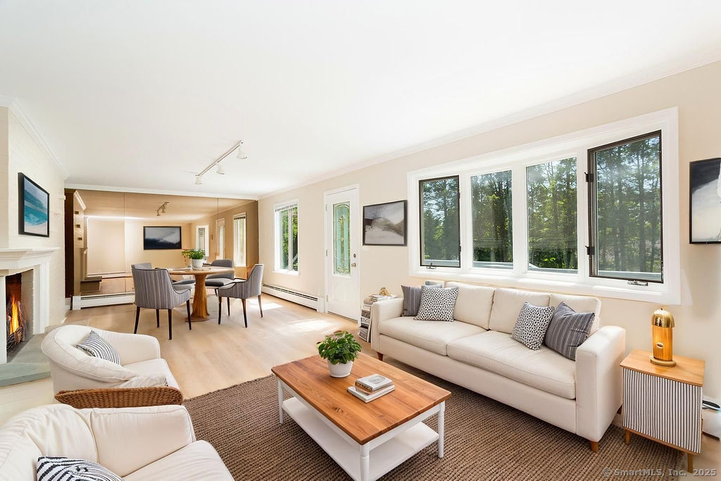 32 Redwood Drive