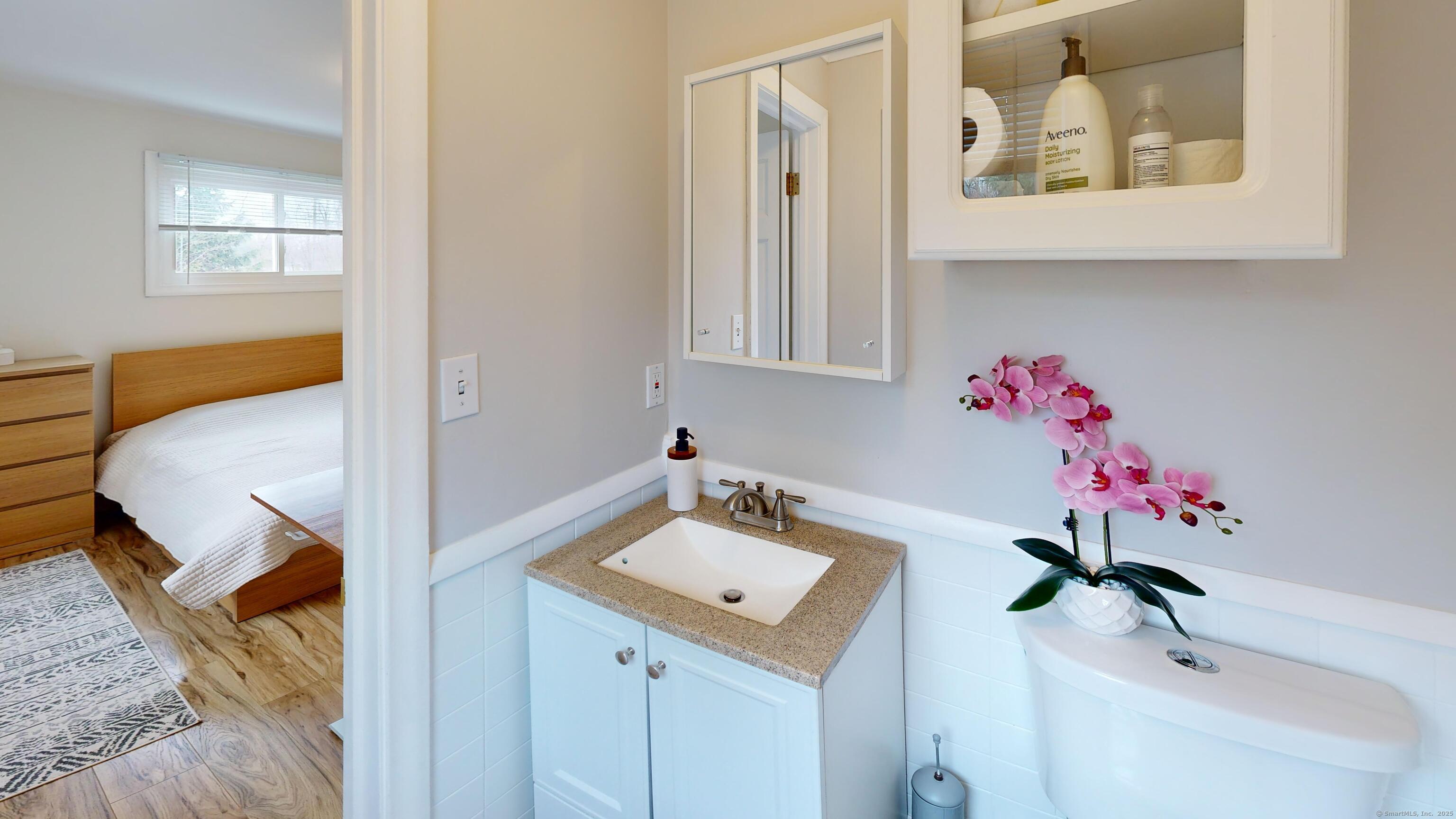 933 Farmington Drive, Cheshire, Connecticut image 17