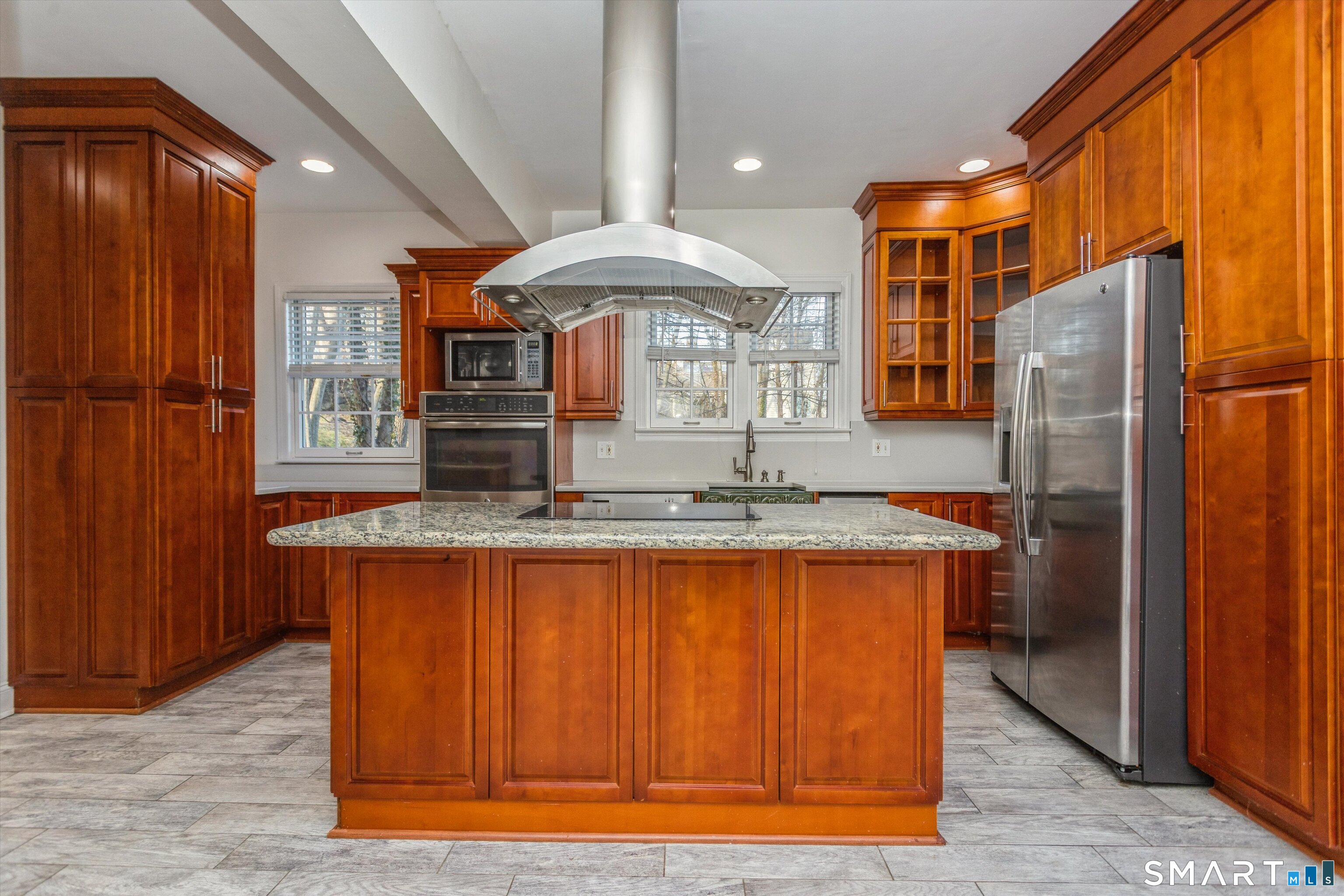 181 East Putnam Avenue