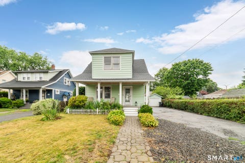 Photo of 662 Milford Point Road, Milford, CT 06460 (MLS # 24184203)