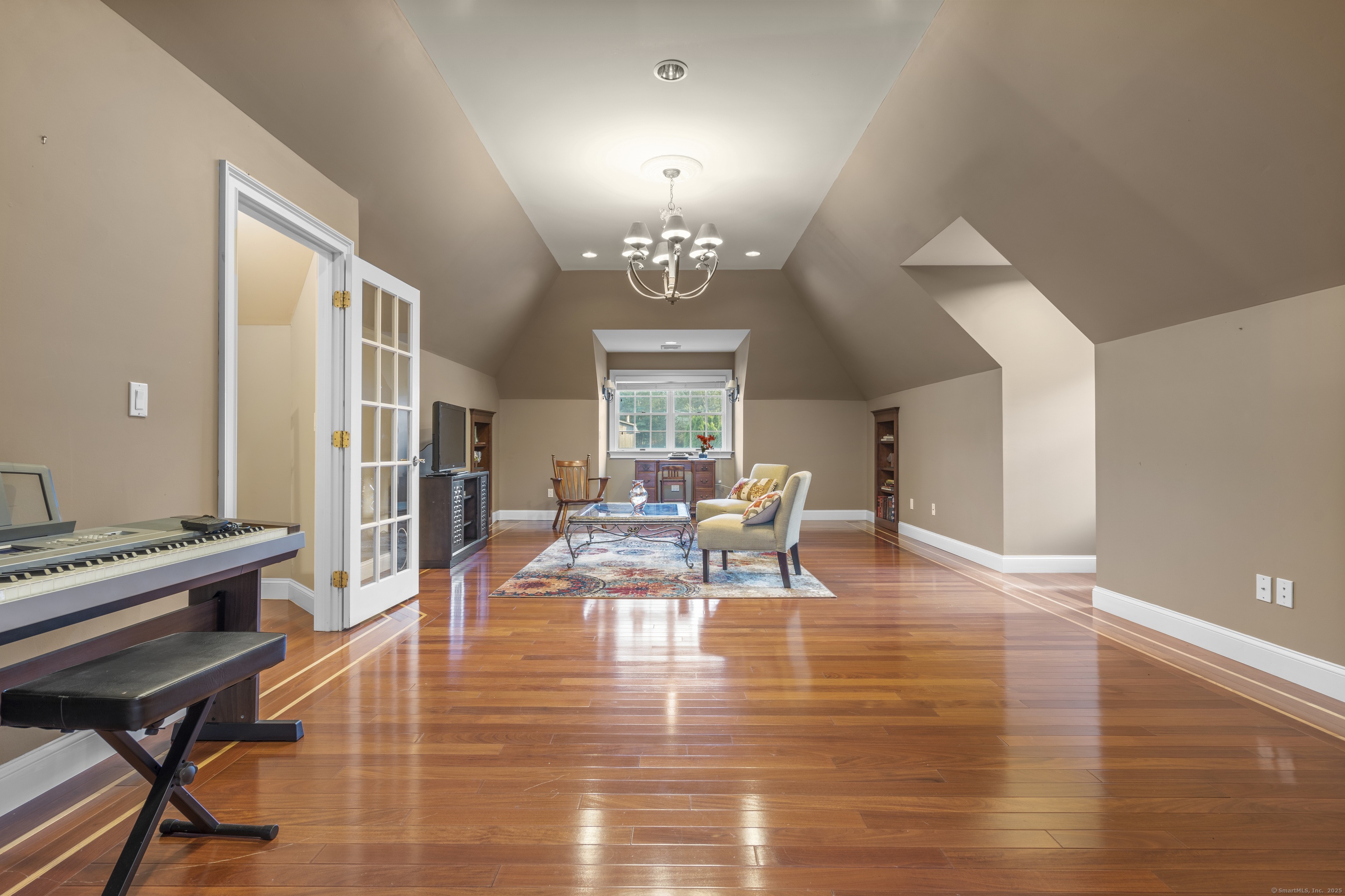 Burlington, Connecticut 06013, United States, 4 Bedrooms Bedrooms, ,5 BathroomsBathrooms,Residential,Active,178649