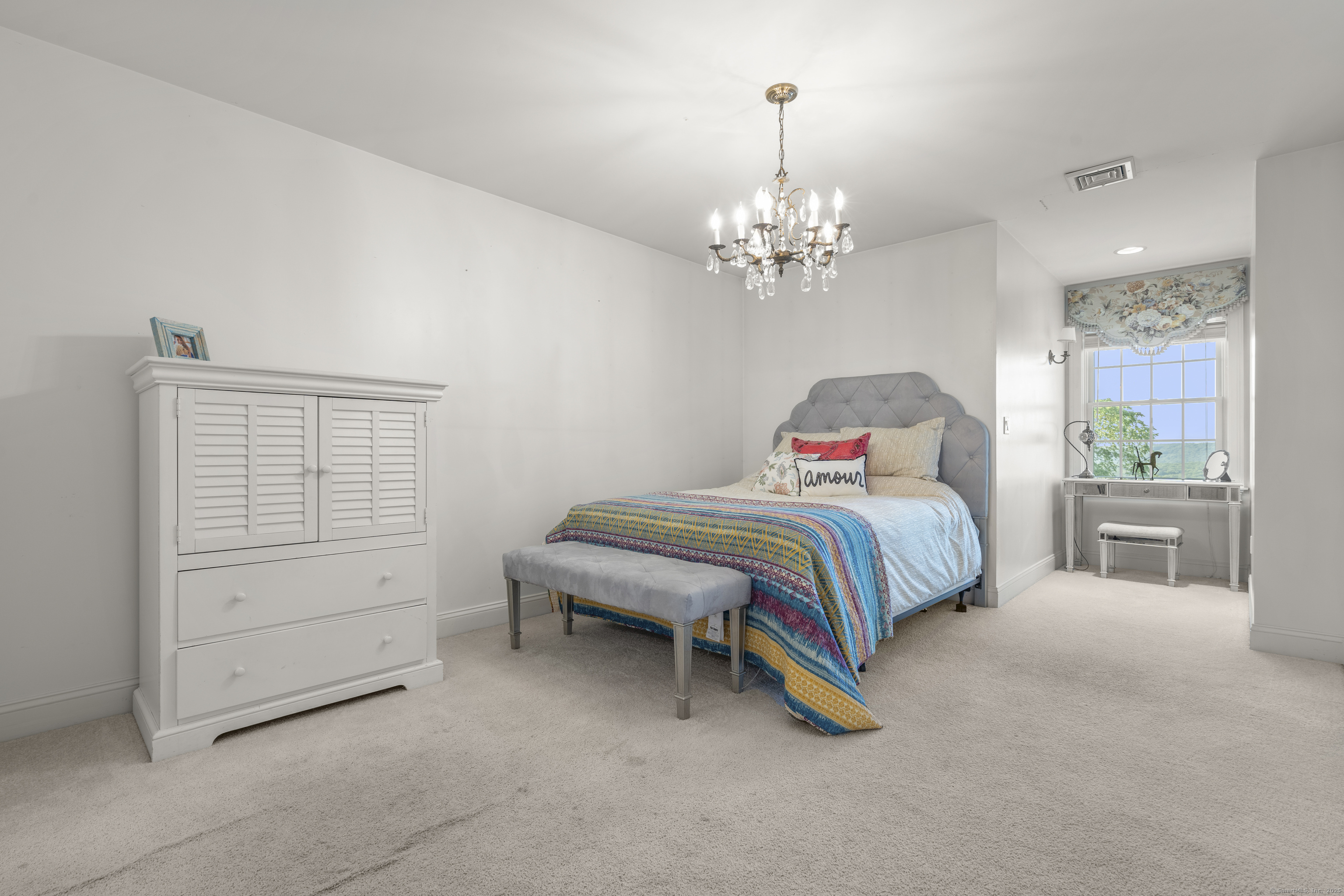 Burlington, Connecticut 06013, United States, 4 Bedrooms Bedrooms, ,5 BathroomsBathrooms,Residential,Active,178649