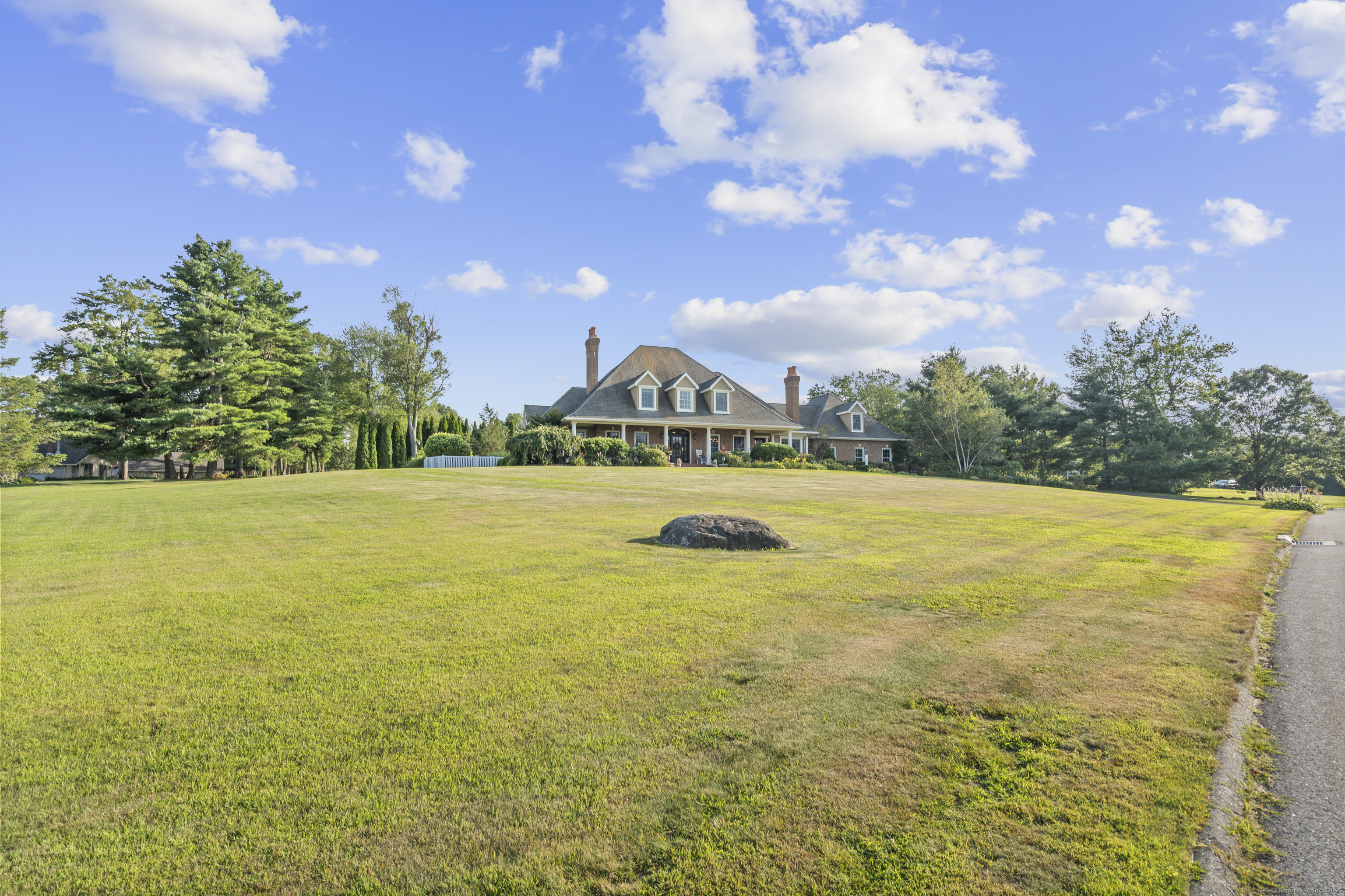 Burlington, Connecticut 06013, United States, 4 Bedrooms Bedrooms, ,5 BathroomsBathrooms,Residential,Active,178649