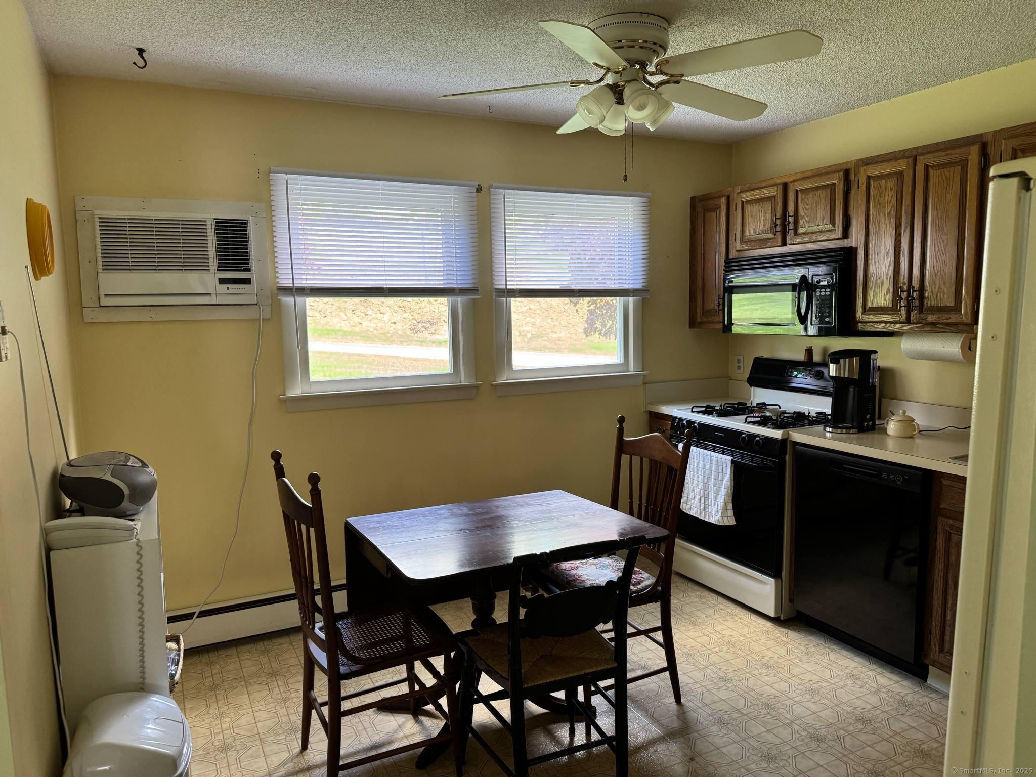 23 Saint Andrews Close #23, Torrington, Connecticut image 10