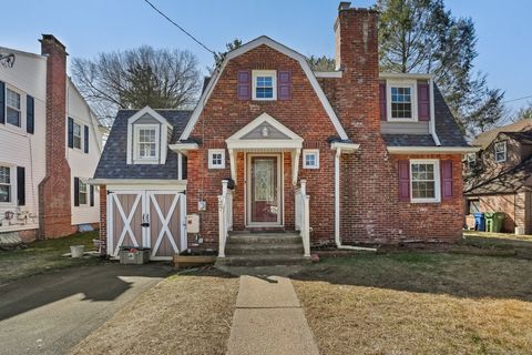27 Tobey Avenue Windsor CT 06095