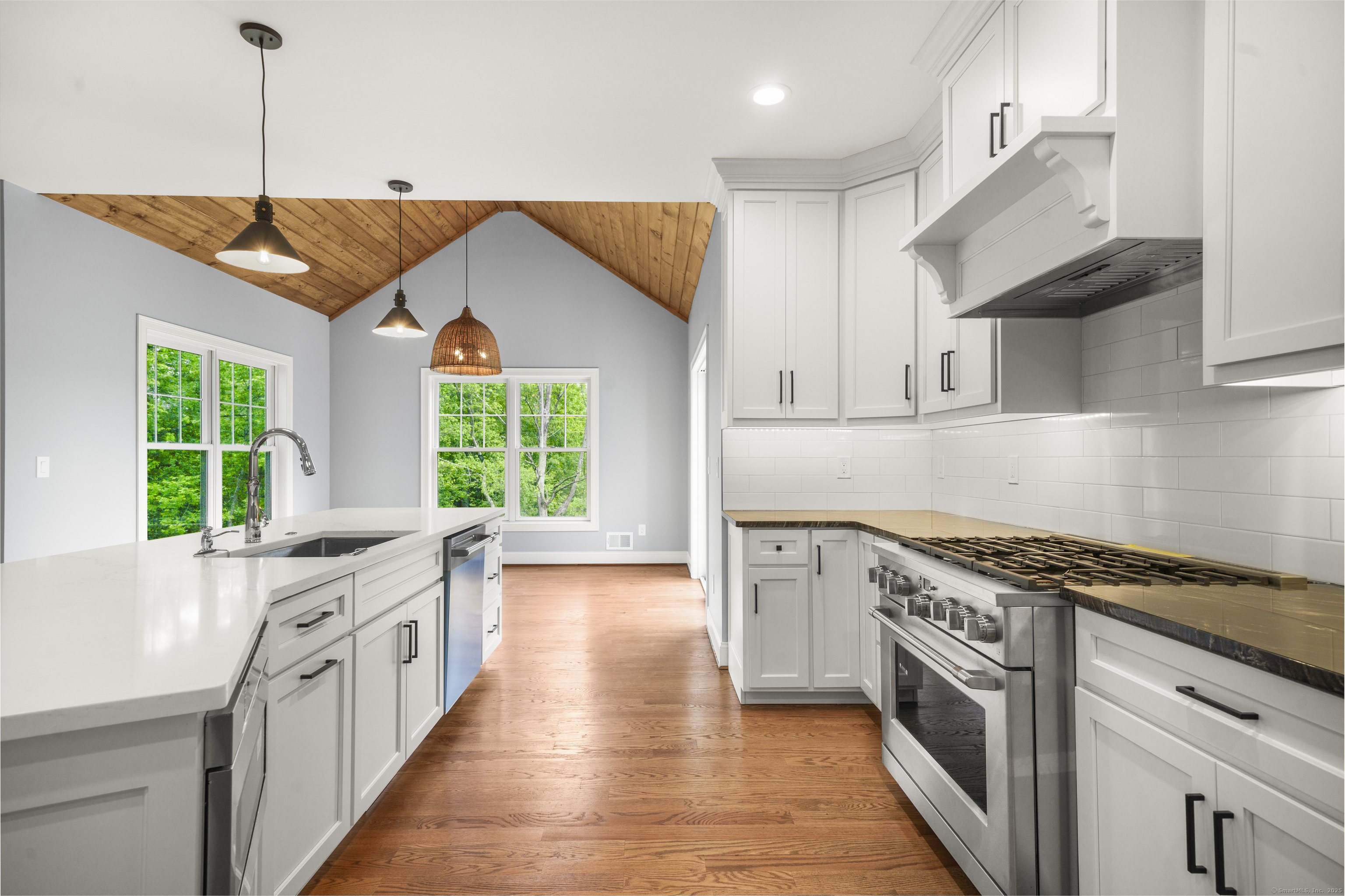 14 Fiddlehead Place