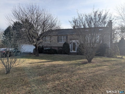Homes For Sale - 14 Hansen Farm Road<br/> North Haven, CT 06473