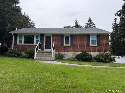 Homes For Sale - 66 Newport Avenue<br/> Shelton, CT 06484