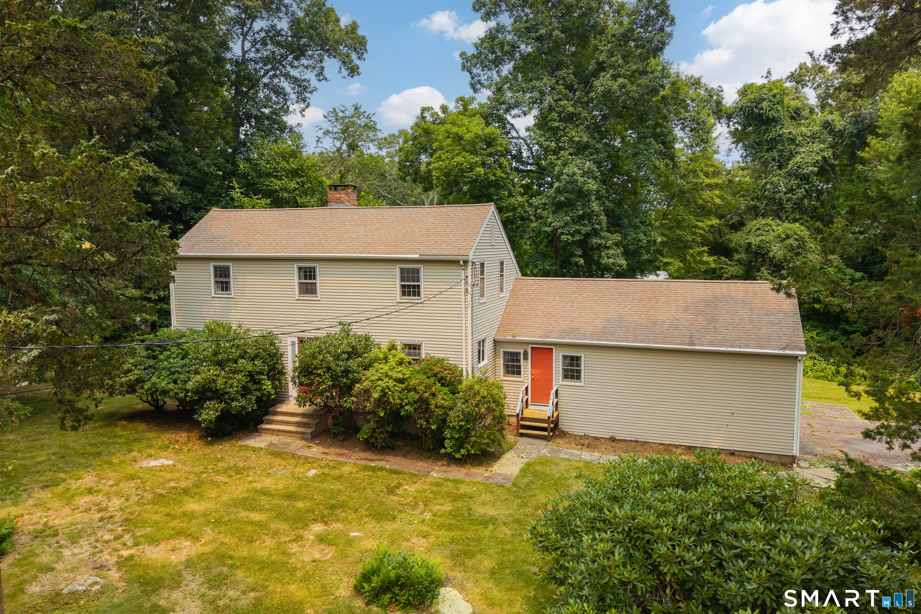 35 Oakridge Drive