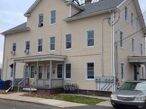 32 Cottage Green Enfield CT 06082