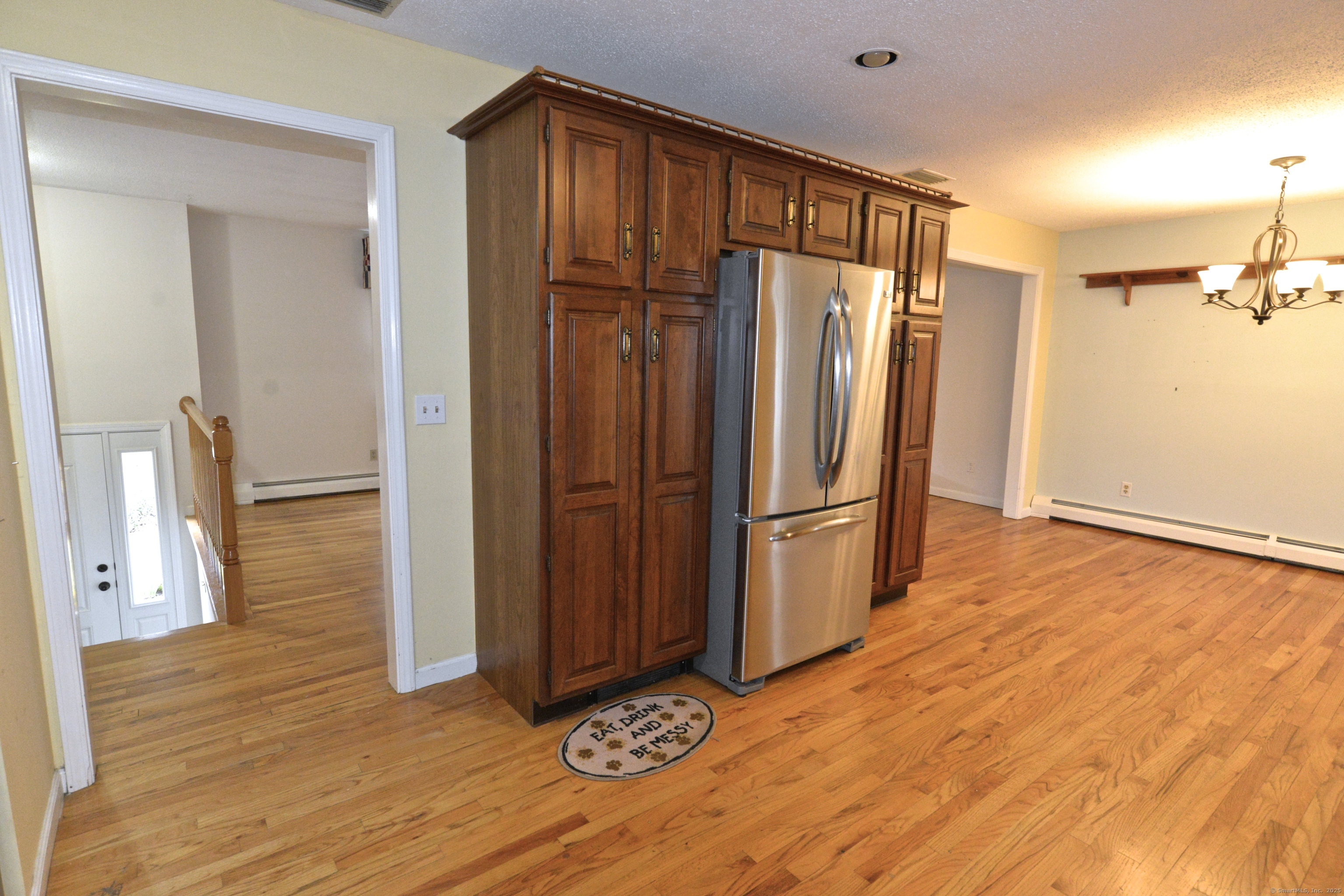 665 Jeremy Swamp Road, Southbury, Connecticut image 4