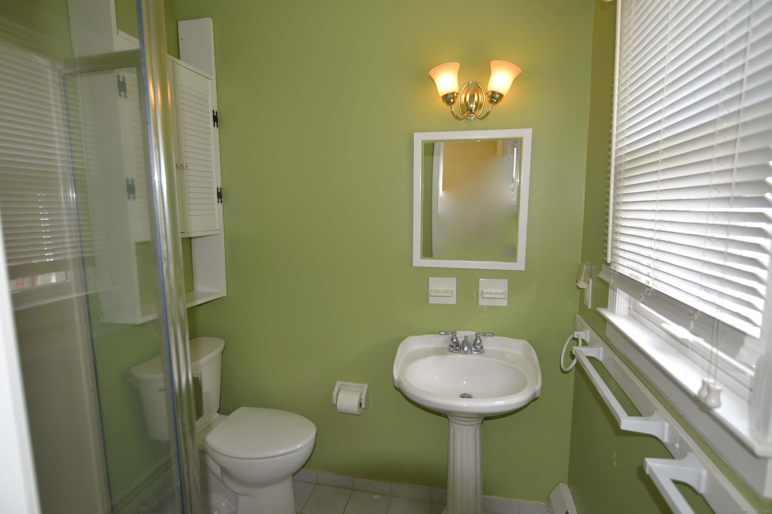 665 Jeremy Swamp Road, Southbury, Connecticut image 9