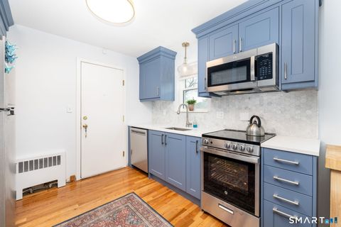Tiny photo for 40 Arnold Way #40, West Hartford, CT 06119 (MLS # 24163128)