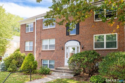 Tiny photo for 40 Arnold Way #40, West Hartford, CT 06119 (MLS # 24163128)