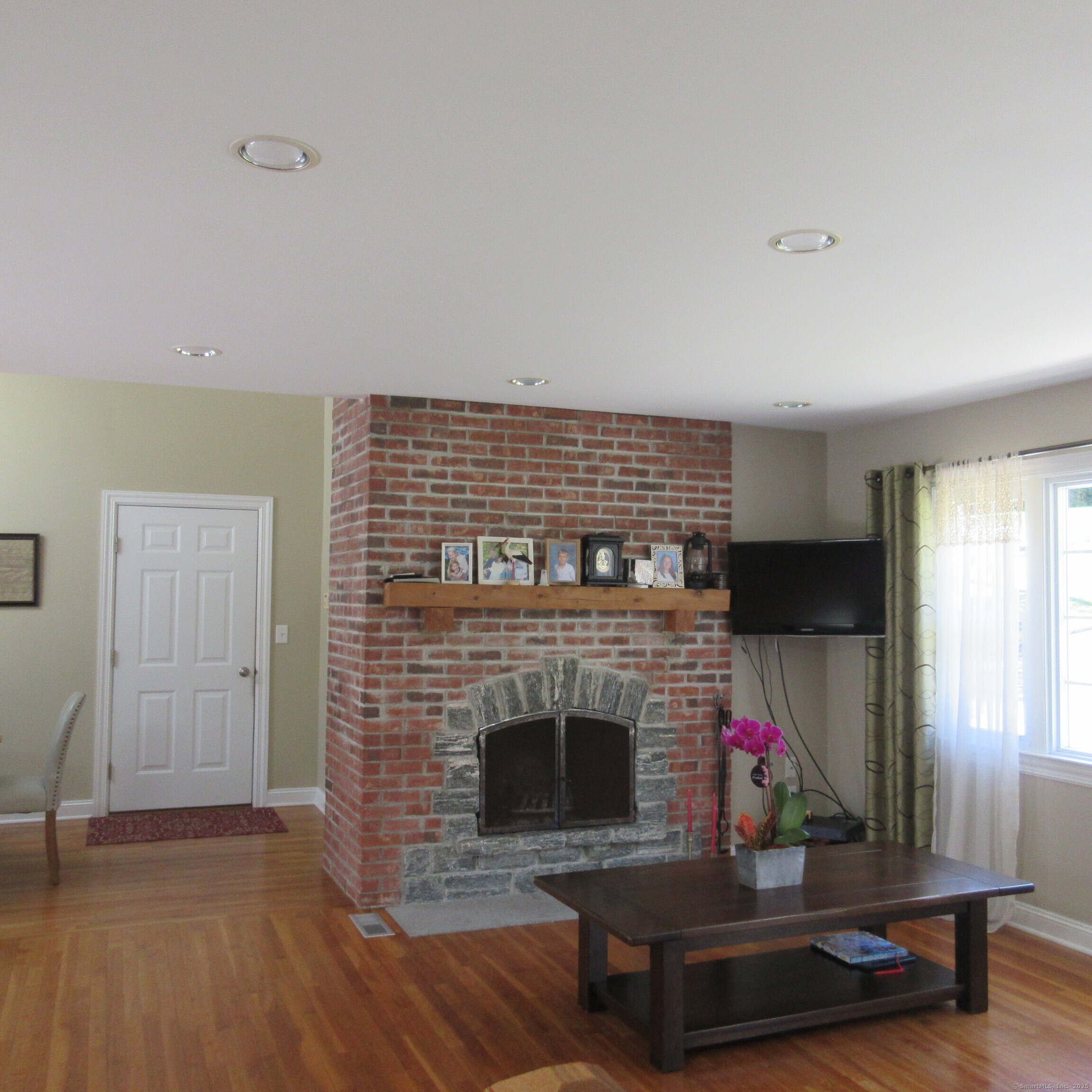 56 Woods Grove Road, Shelton, Connecticut image 11
