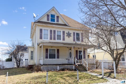 Homes For Sale - 100 Campfield Avenue<br/> Hartford, CT 06114