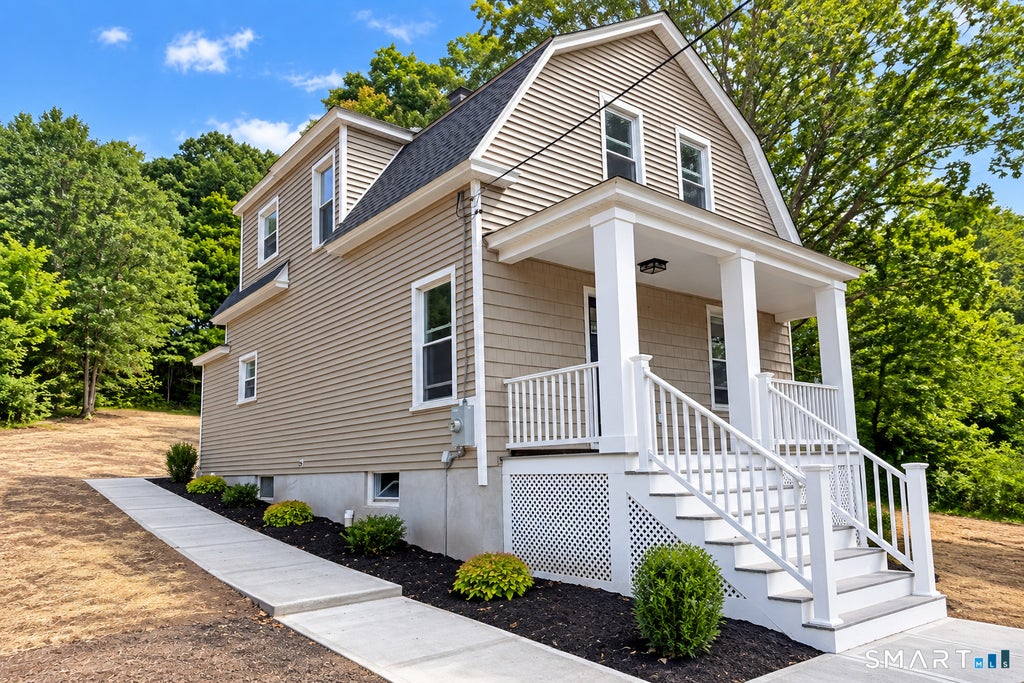 Photo of 672 E Main Street, Middletown, CT 06457 (MLS # 24206199)