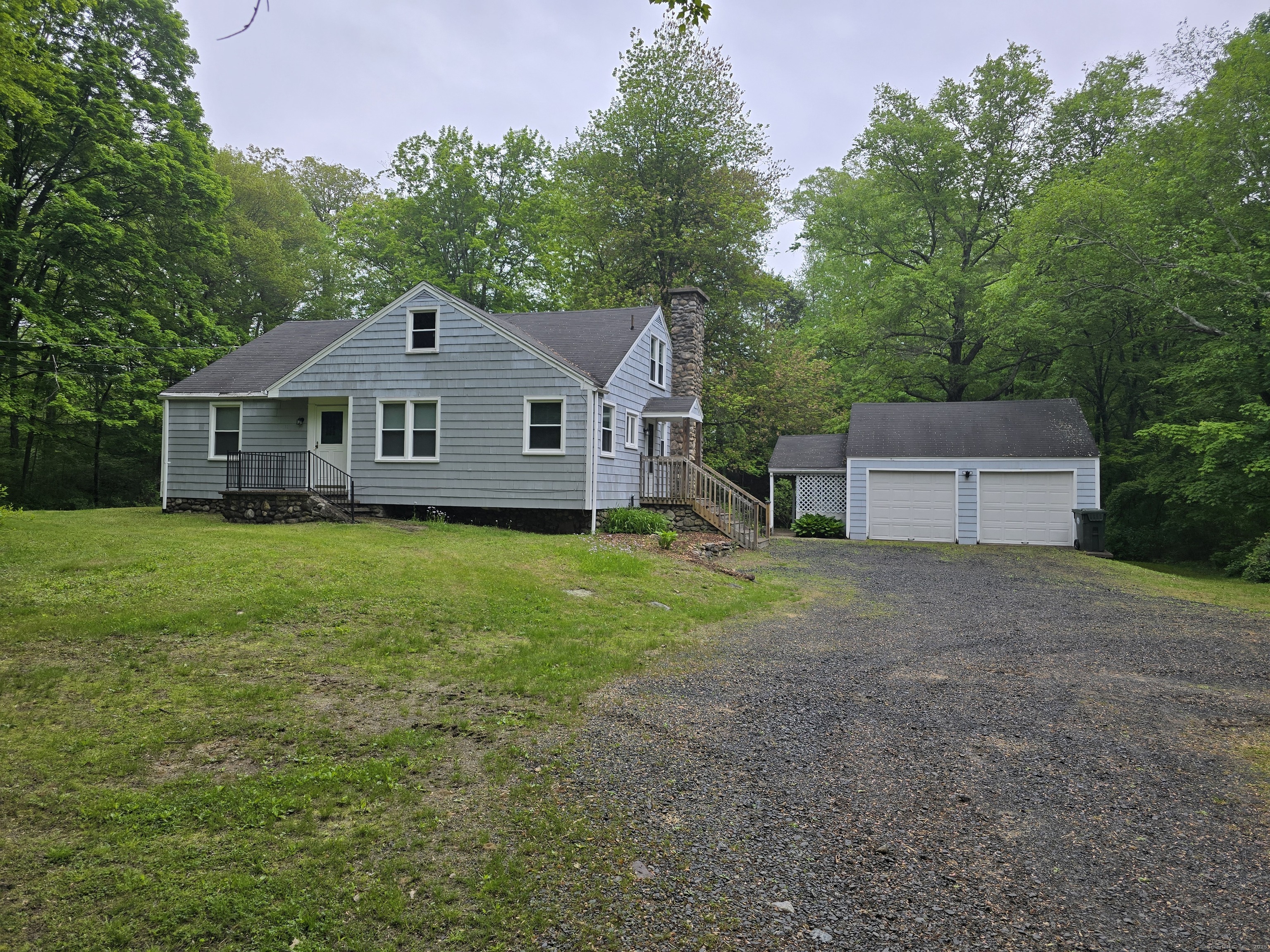 Main Street, Burlington, Connecticut - 4 Bedrooms  
1 Bathrooms  
7 Rooms - 