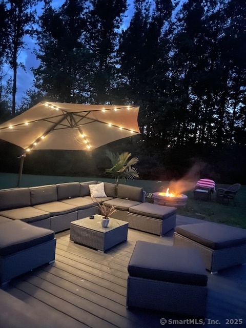 6 Oakwood Drive, Beacon Falls, Connecticut image 4