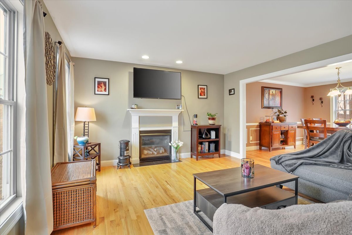 6 Oakwood Drive, Beacon Falls, Connecticut image 7
