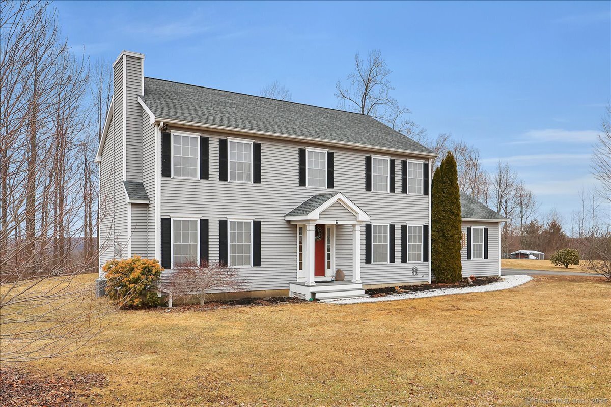 Property for Sale at Oakwood Drive, Beacon Falls, Connecticut - Bedrooms: 4 
Bathrooms: 3 
Rooms: 8  - $570,000