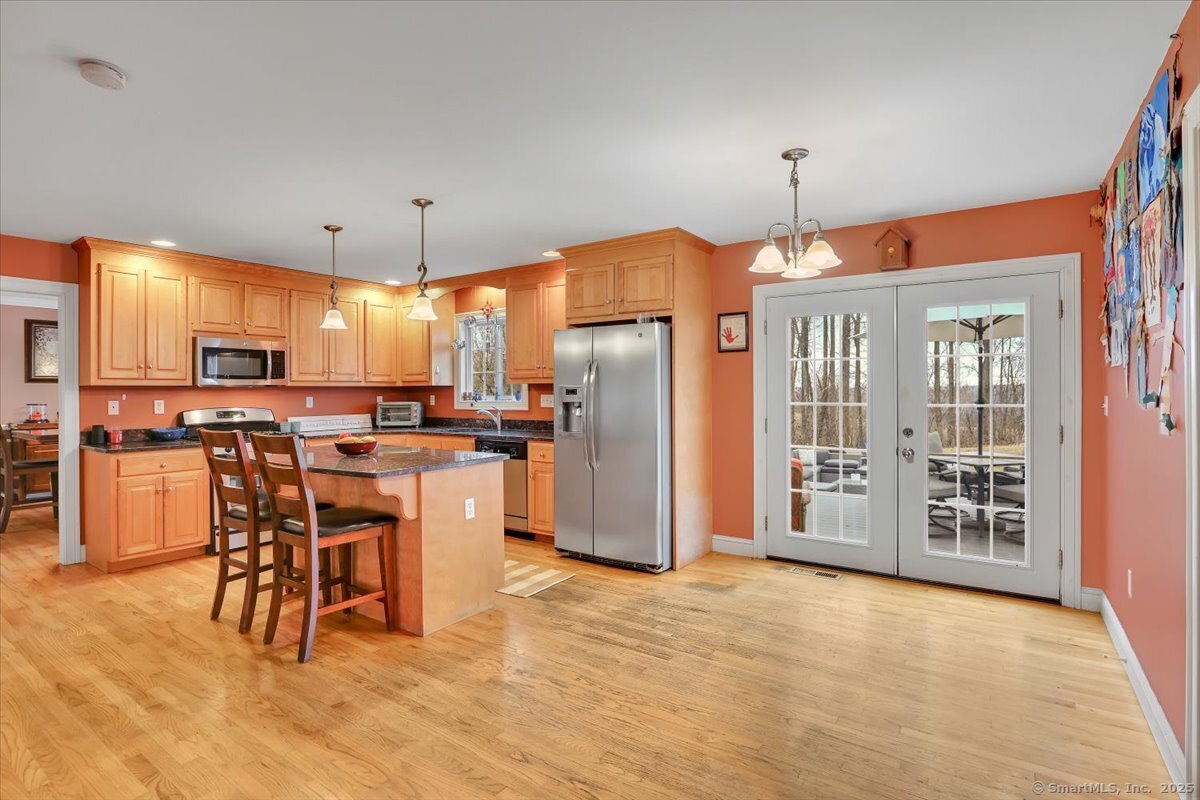 6 Oakwood Drive, Beacon Falls, Connecticut image 13