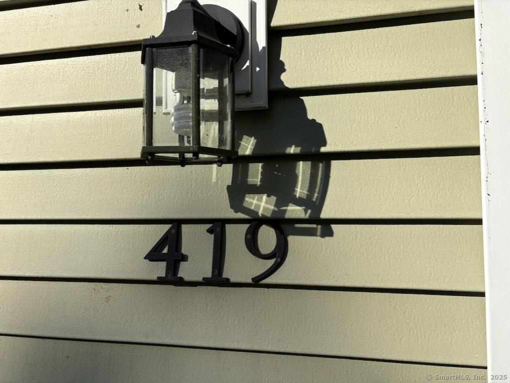 Colchester, Connecticut 06415, United States, 2 Bedrooms Bedrooms, ,2 BathroomsBathrooms,Residential,Pending,138337