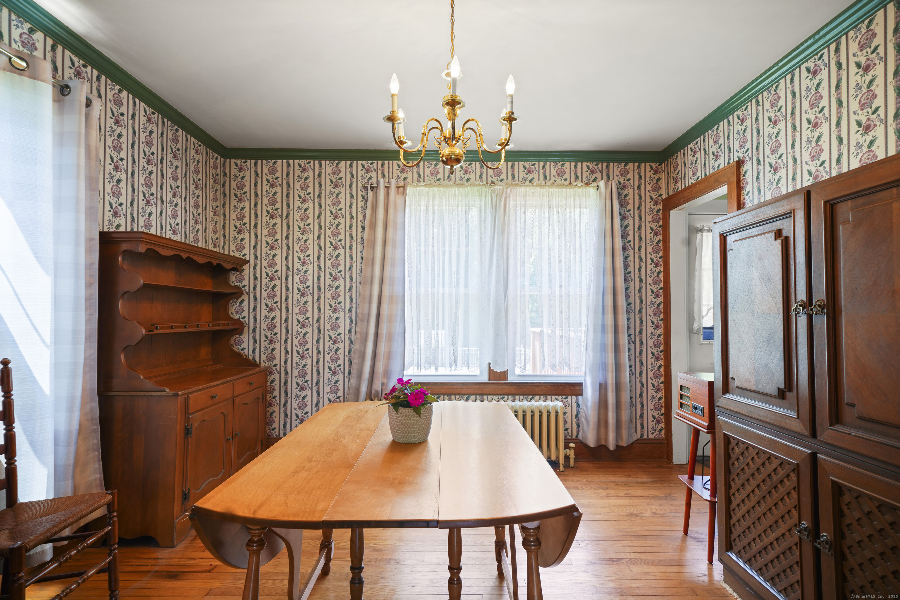 Meriden, Connecticut 06451, United States, 3 Bedrooms Bedrooms, ,2 BathroomsBathrooms,Residential,Active,185579