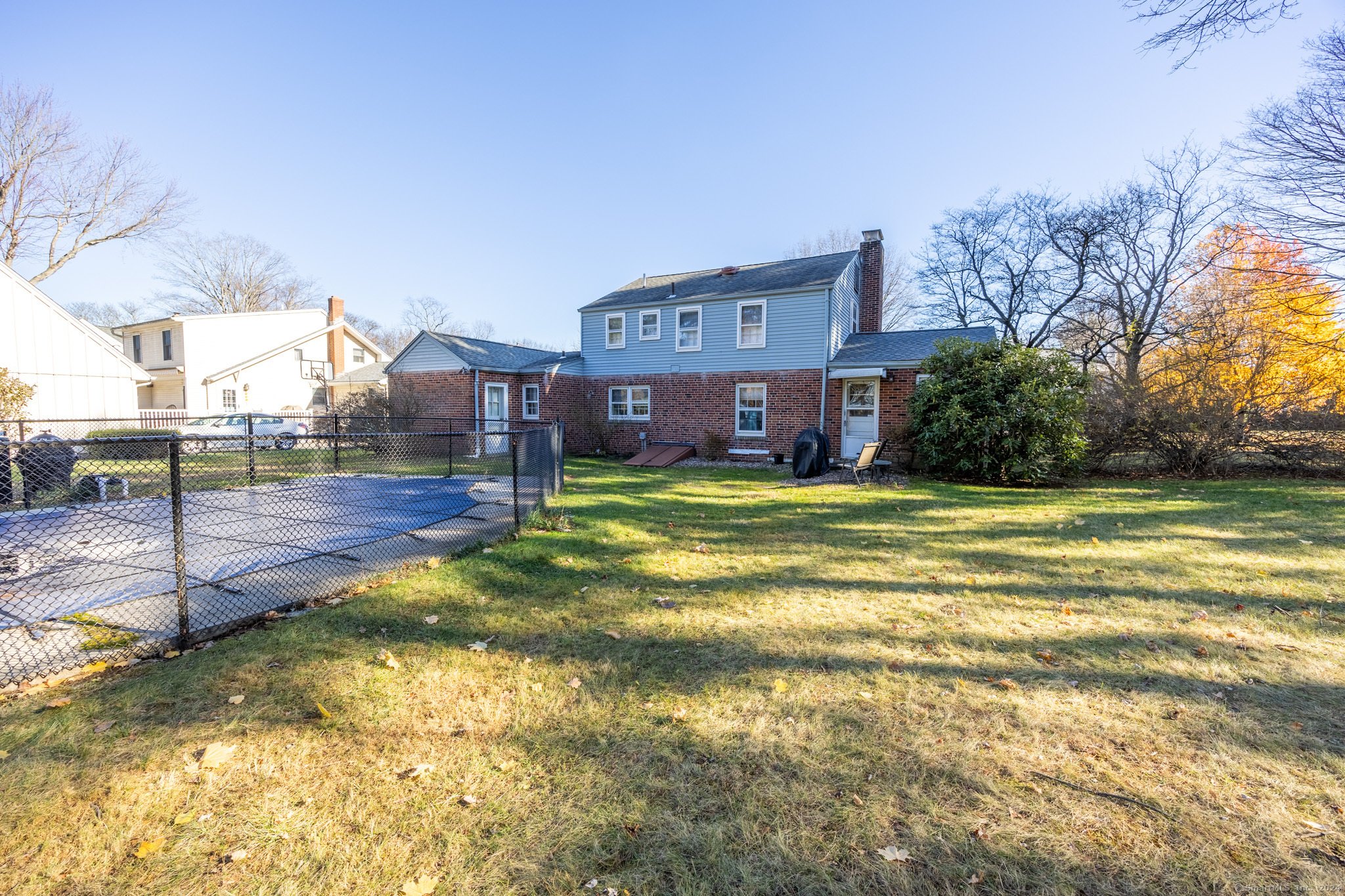 5 Sunny Crest Drive
