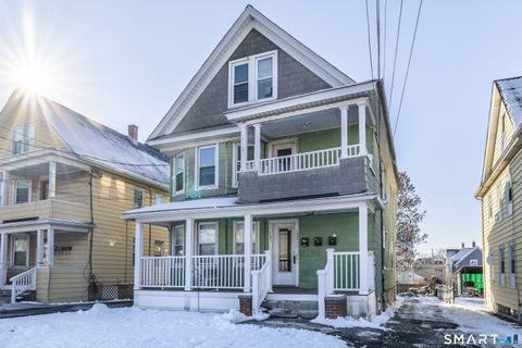 Tiny photo for 795 Brewster Street #3rd floor, Bridgeport, CT 06605 (MLS # 24145519)