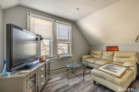 Photo of 795 Brewster Street #3rd floor, Bridgeport, CT 06605 (MLS # 24145519)