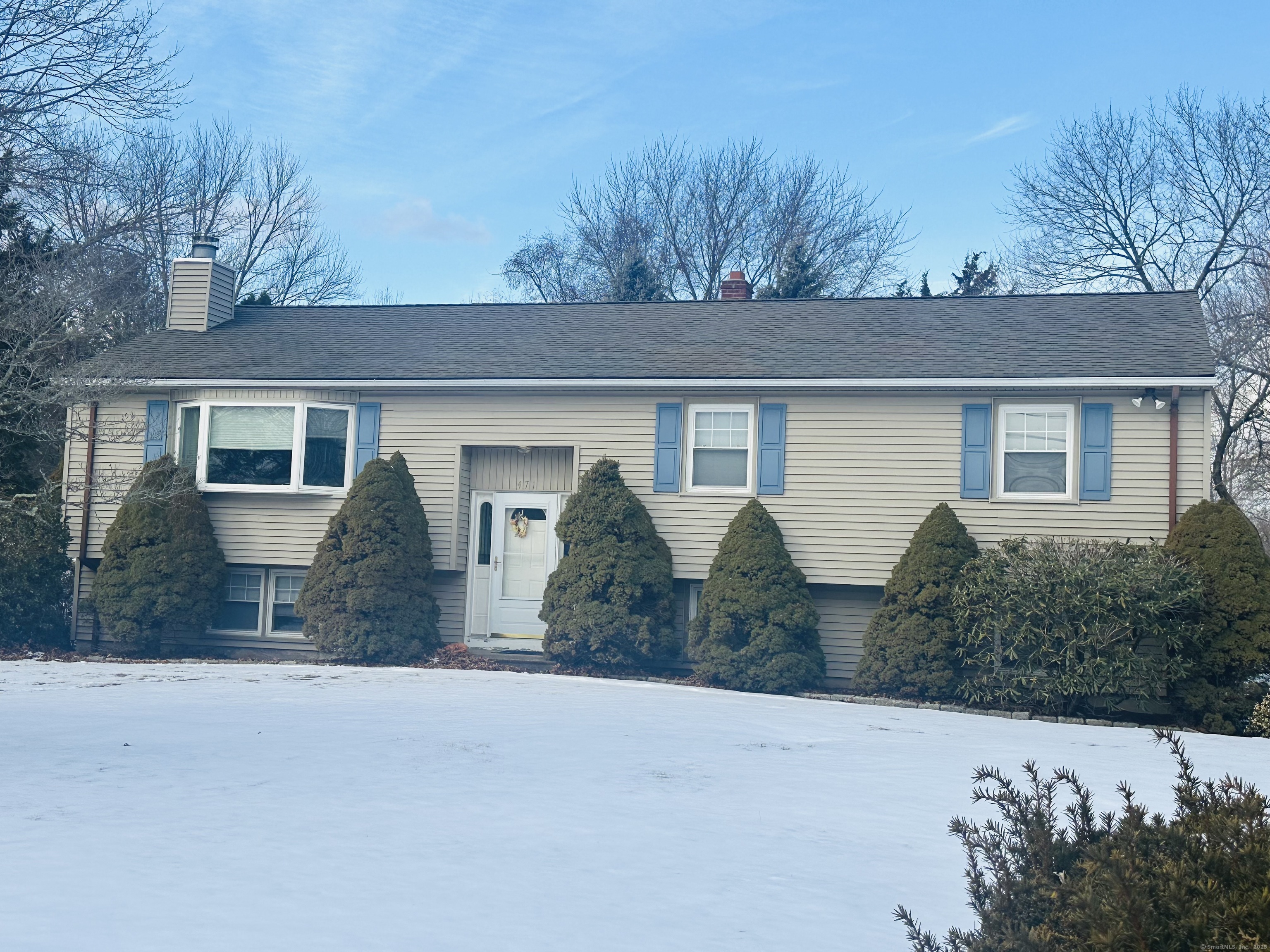 Property for Sale at Edison Road, Trumbull, Connecticut - Bedrooms: 3 
Bathrooms: 2 
Rooms: 6  - $725,000