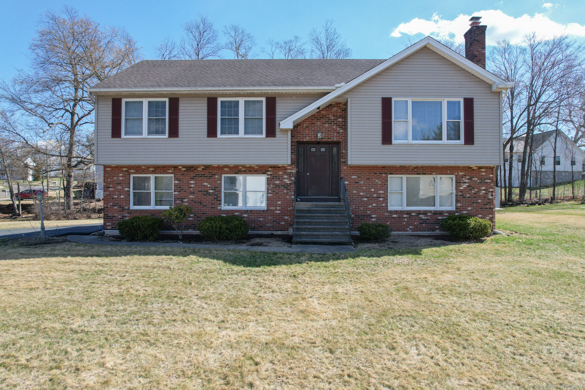 28 Redwood Lane, Berlin, Connecticut image 1