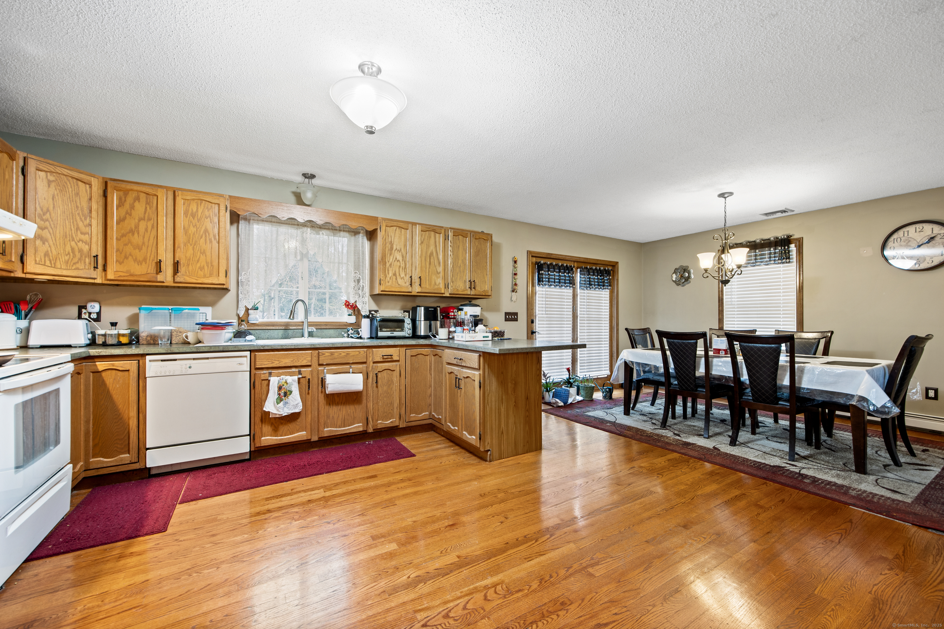 28 Redwood Lane, Berlin, Connecticut image 10