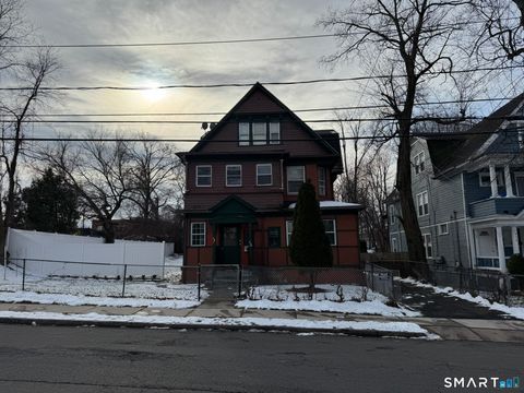 472 Edgewood Street Hartford CT 06112